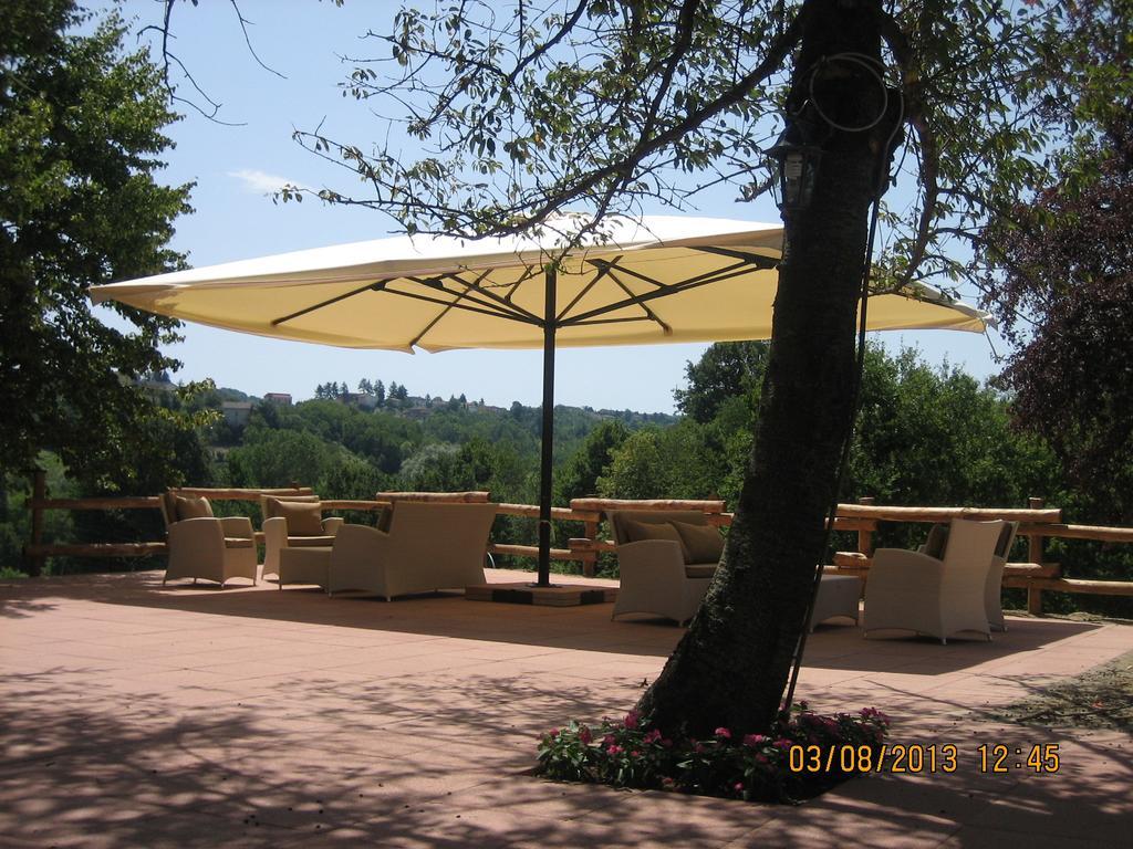 Agriturismo Ristorante Albachiara Villa Carpeneto Buitenkant foto