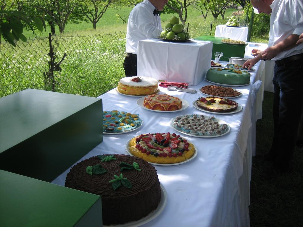 Agriturismo Ristorante Albachiara Villa Carpeneto Buitenkant foto